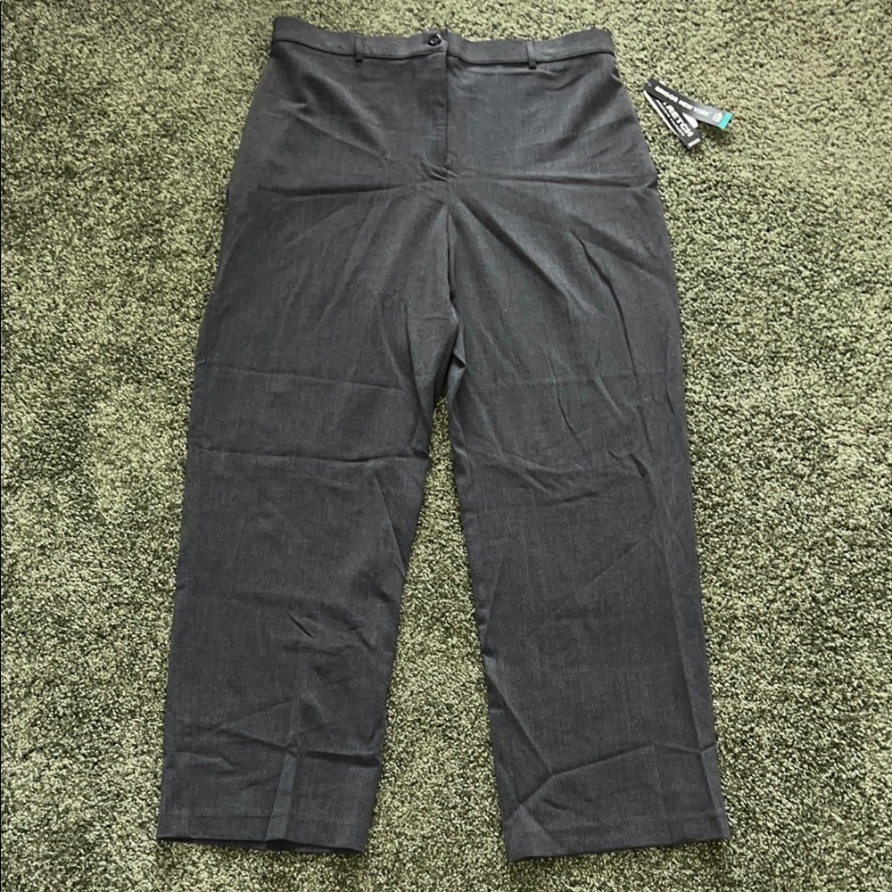 Briggs New York Women’s 16P Dark Heather Gray Slacks – Stretch